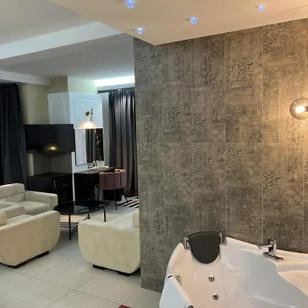 Aleksandar & Hotel 4*